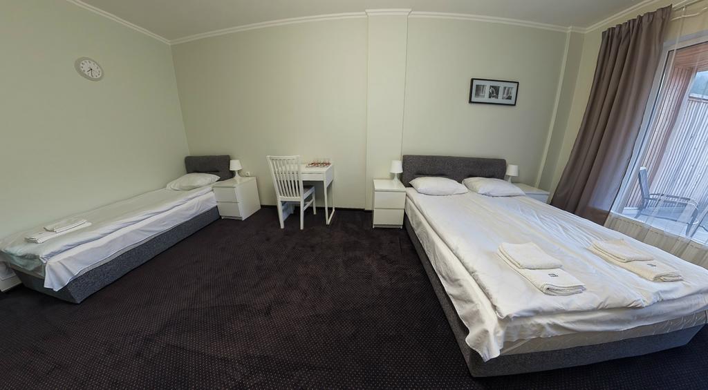 Rakhiv Hotel & Apartments Luaran gambar