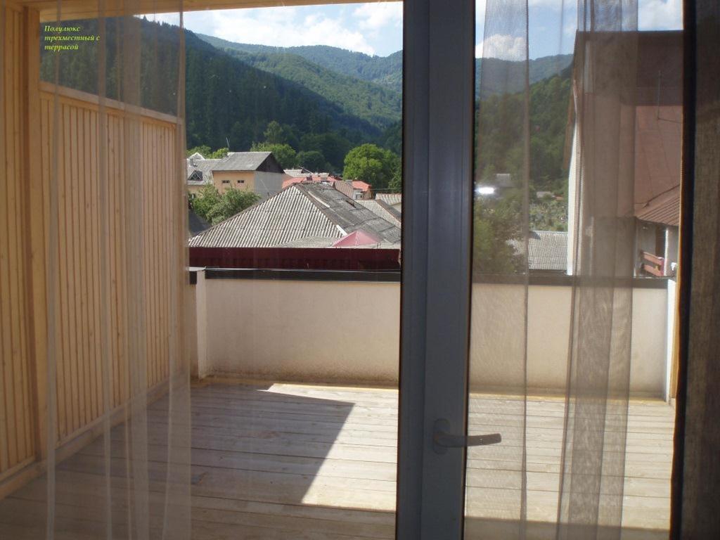 Rakhiv Hotel & Apartments Luaran gambar