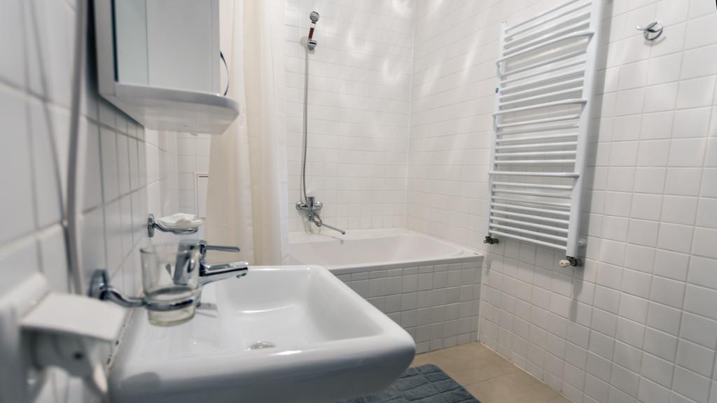 Rakhiv Hotel & Apartments Luaran gambar