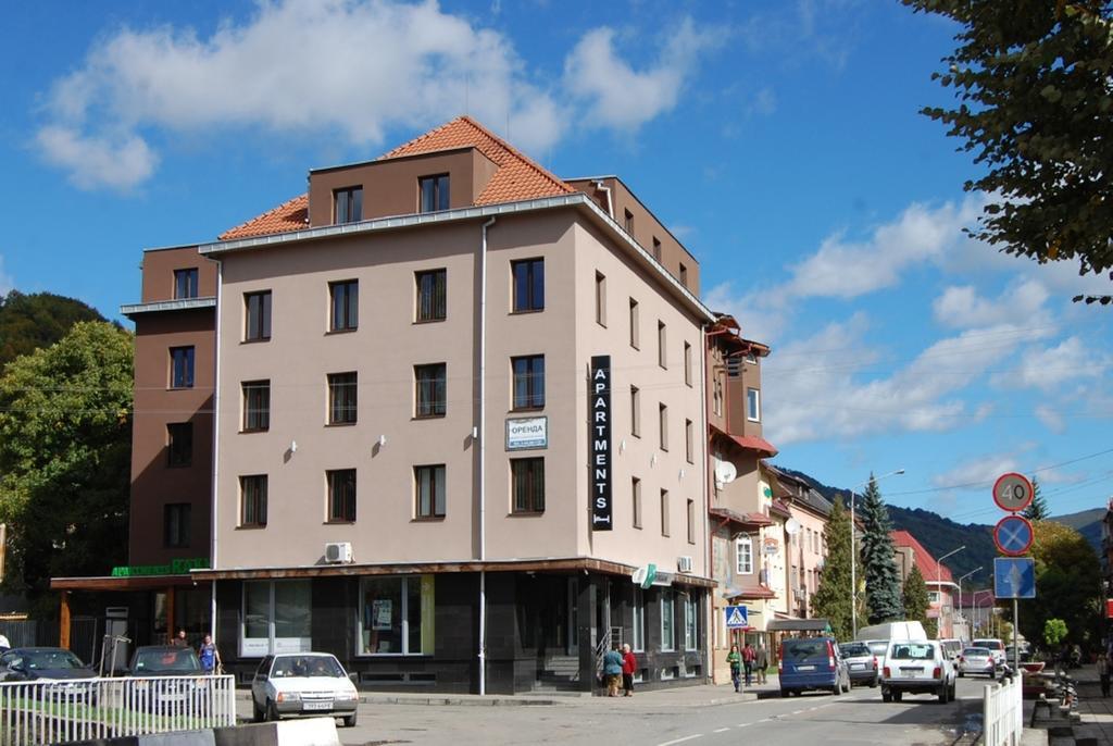 Rakhiv Hotel & Apartments Luaran gambar