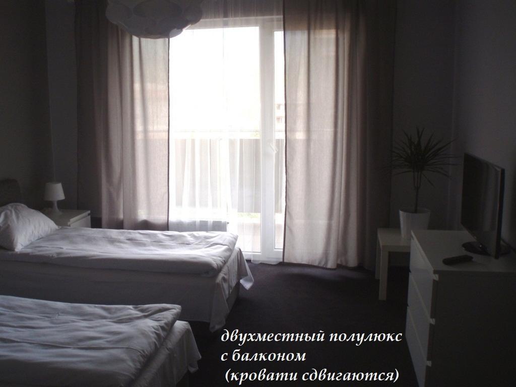 Rakhiv Hotel & Apartments Bilik gambar